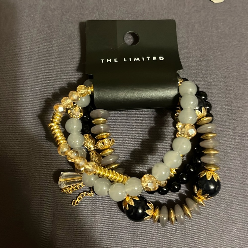 ❤️BRAND NEW stretch bracelets